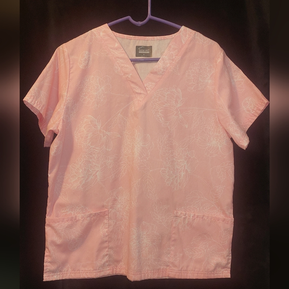 Women's Medium Buttersoft Scrub Top.